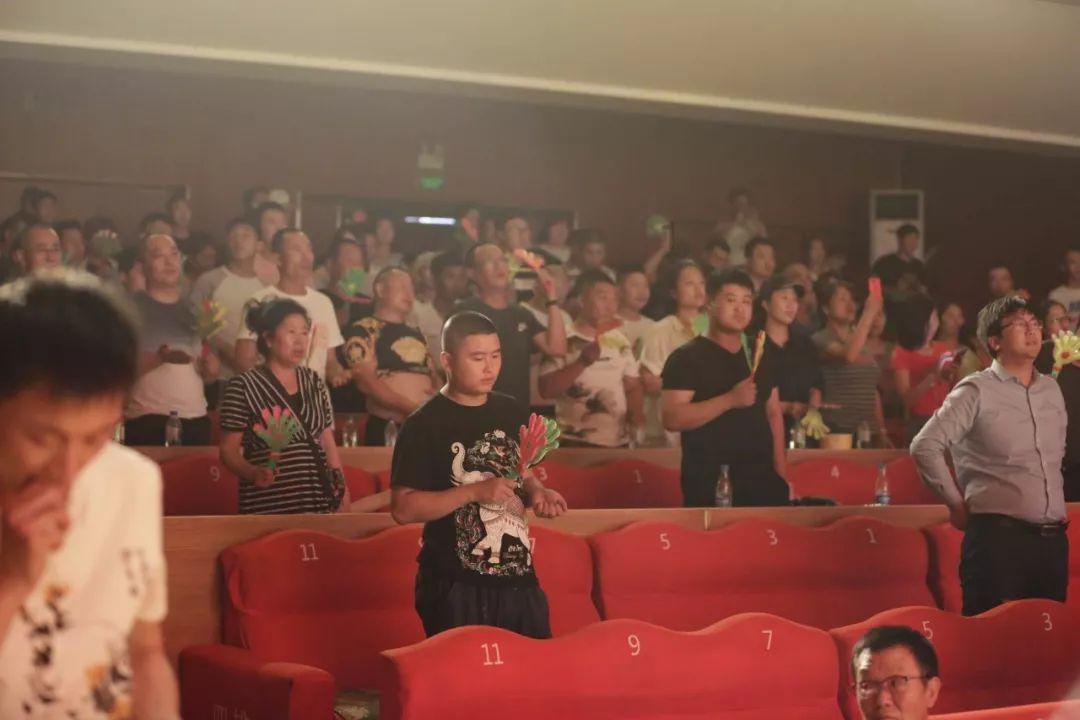 “非洲之王”传音年终奖多发 30%:2023 年全球智能手机出货量第五,利润增超 120%